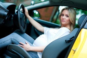 Беременная за рулем: Запрет, или обоснованное предостережение?
