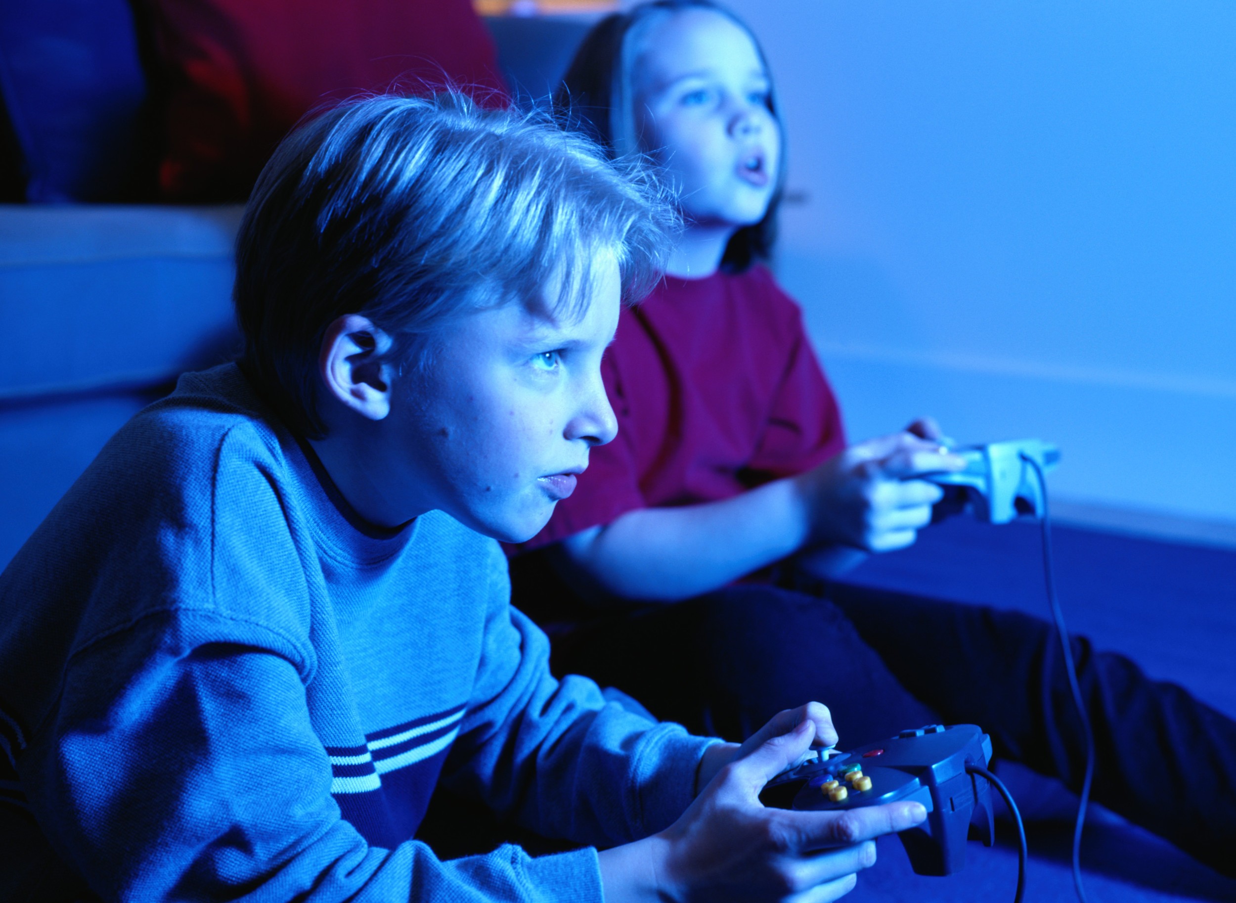 Каким образом компьютерные онлайн игры воздействуют на ребенка?