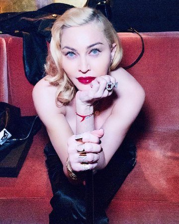 Мадонна изменила текст своей песни Vogue: теперь в припеве участвуют жареная рыба и макароны
