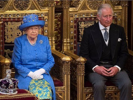 Принц Чарльз заразился коронавирусом: как себя чувствует 71-летний сын королевы